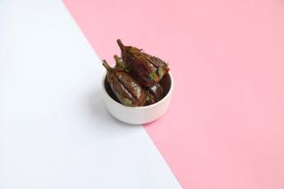 Aubergines sauce chien pour 4 personnes : recette antillaise piquante