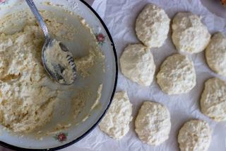 Beignets secs de grand-mère : recette croustillante au sucre et à la vanille