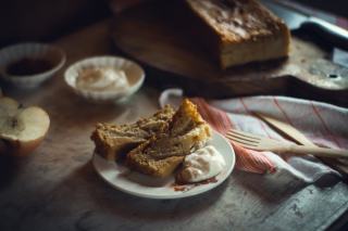 Cake italien pommes de terre et olives vertes : recette salée moelleuse