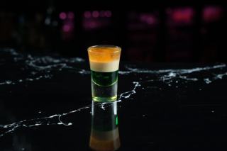 Cocktail schtroumpf pour 1 : recette bleue et pétillante