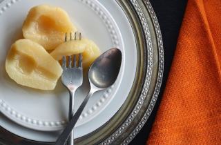 Compote de poires : recette facile à la vanille pour un dessert léger