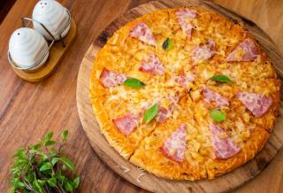 Jambon braisé : recette festive au four et à la bière