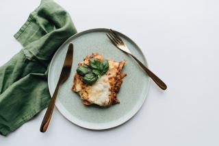 Lasagnes à la géorgienne : recette aux noix et aux herbes