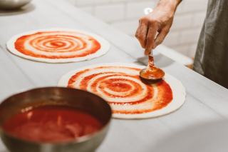 Pizza artichaut et anchois : recette méditerranéenne savoureuse