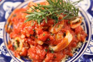 Calamars à la sétoise : recette méditerranéenne en sauce