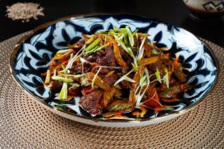 Mou de veau au vin rouge : recette traditionnelle du poumon braisé