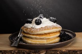 Pancakes à la maïzena : recette légère et moelleuse