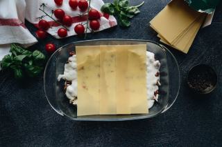 Sauce béchamel au micro-ondes : recette rapide sans grumeaux