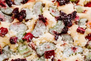 Tarte à la rhubarbe à l'ancienne : recette traditionnelle crémeuse