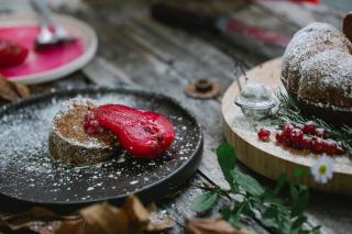 Gâteau aux poires et cidre doux : recette normande moelleuse