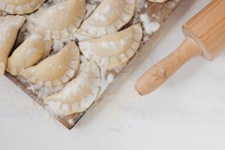 Gâteau polonais : recette traditionnelle aux amandes et kirsch