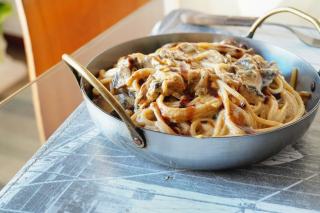 Pâtes sauce fromage sans crème fraîche : recette rapide et économique