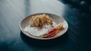 Raie à la sauce blanche : recette classique de poisson plat