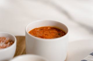 Sauce plumetis au fromage blanc et herbes fraîches