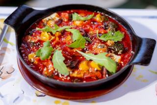Saumonette en ragoût : recette de roussette mijotée aux légumes