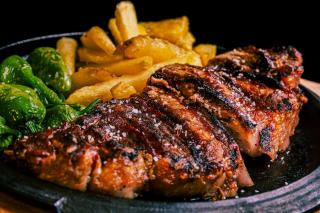 Steak fromager : recette gourmande au fromage fondu