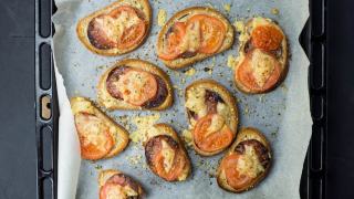Tartines gratinées faciles : recettes rapides et savoureuses